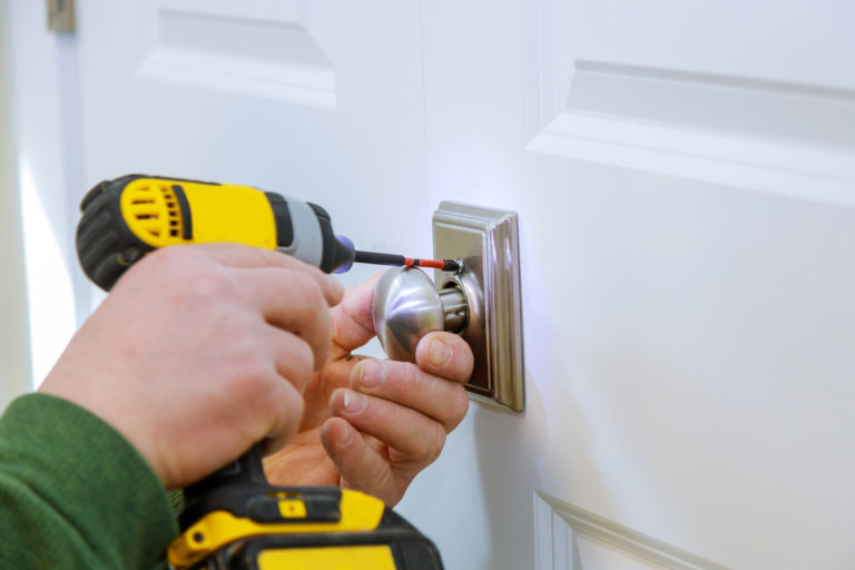 door lock hardware installation commercial locksmith services in lake mary, fl – skillful and fast locksmith services for your office and business